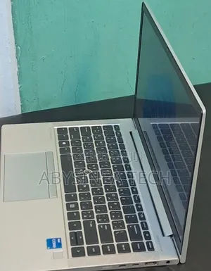 New Laptop HP EliteBook 840 G8 16GB Intel Core i5 SSD 512GB