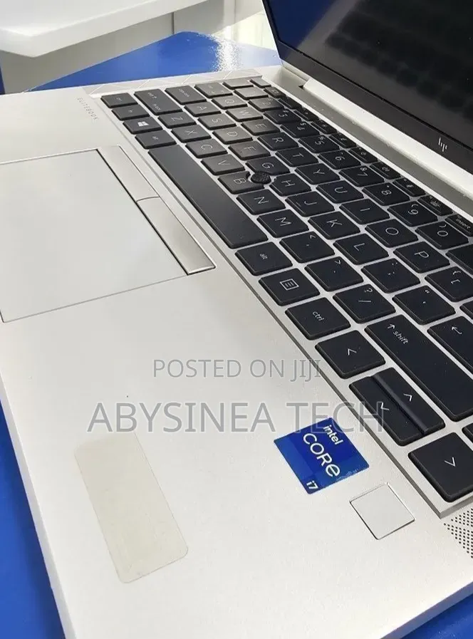 New Laptop HP EliteBook 840 G8 16GB Intel Core i7 SSD 512GB