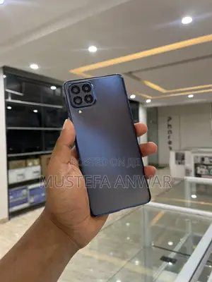 New Samsung Galaxy M53 128 GB Blue