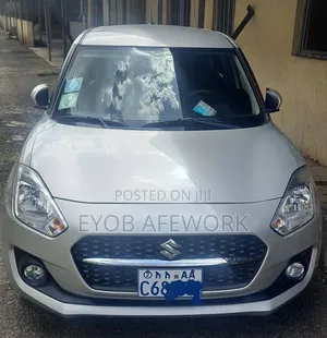 Suzuki Swift 2022 Silver