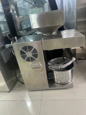 የንግድ ዘይት መጭመቂያ (Oil Press Machine)