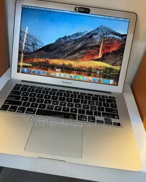 New Laptop Apple MacBook Air 2017 8GB Intel Core i5 SSD 256GB