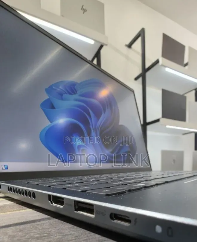New Laptop Dell Inspiron 15 16GB Intel Core i7 SSD 512GB