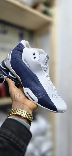 Nike Shock Puts