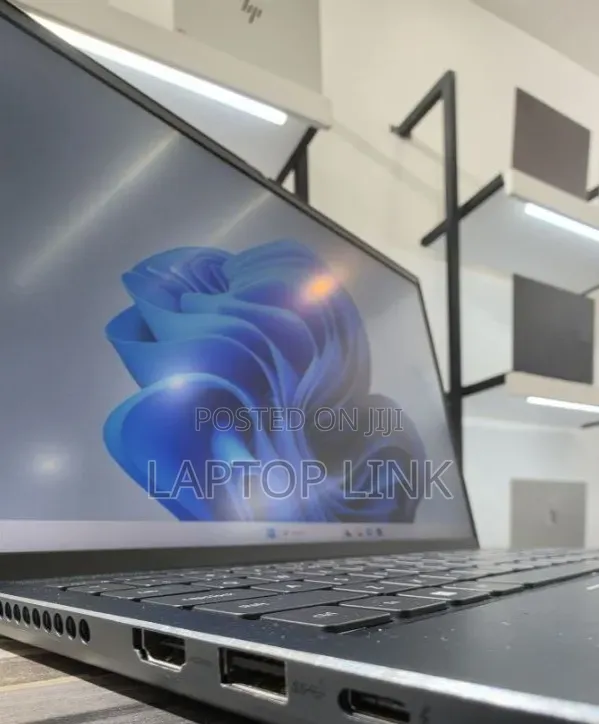 New Laptop Dell Inspiron 15 16GB Intel Core i7 SSD 512GB