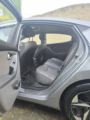 Hyundai Avante 2015 Silver