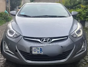Hyundai Avante 2015 Silver