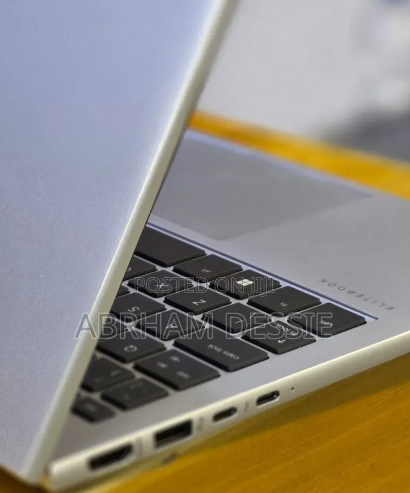 New Laptop HP 16GB Intel Core Ultra 7 SSD 512GB