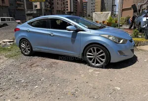 Hyundai Elantra 2014 Silver
