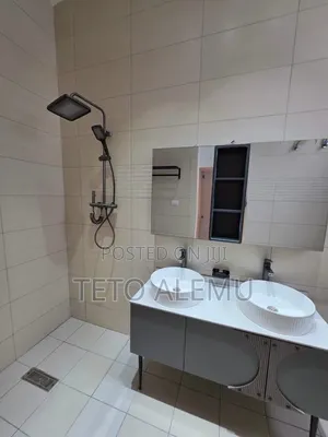 3bdrm Villa in 🏡 Modern Luxury, Yeka for sale
