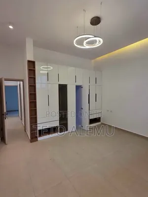 3bdrm Villa in 🏡 Modern Luxury, Yeka for sale