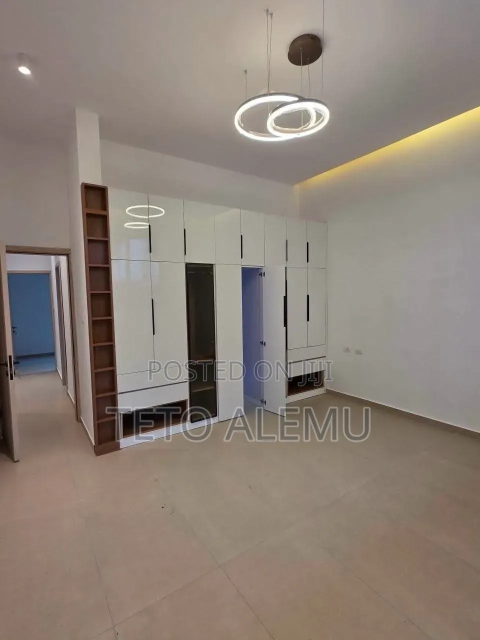 3bdrm Villa in 🏡 Modern Luxury, Yeka for sale