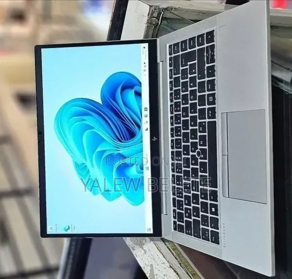New Laptop HP EliteBook 640 G9 8GB Intel Core i5 SSD 256GB