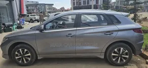BYD E2 43 kWh 94 hp FWD 2024 Gray