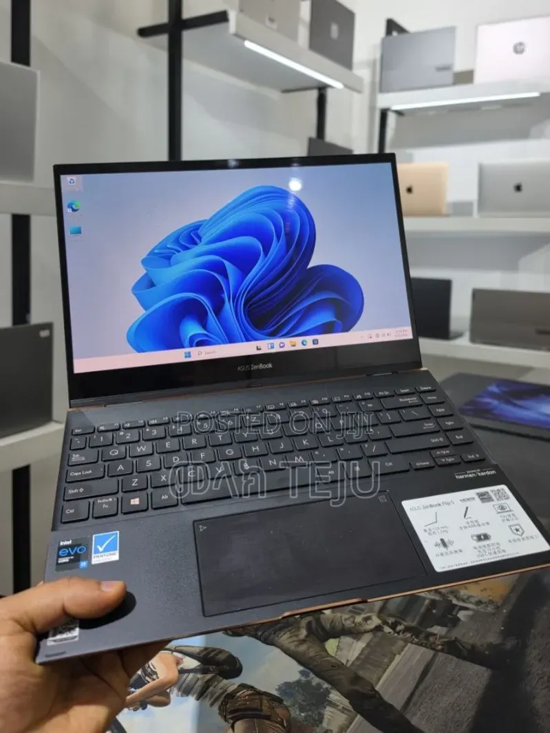 New Laptop Asus Zenbook 14 16GB Intel Core i7 SSD 512GB