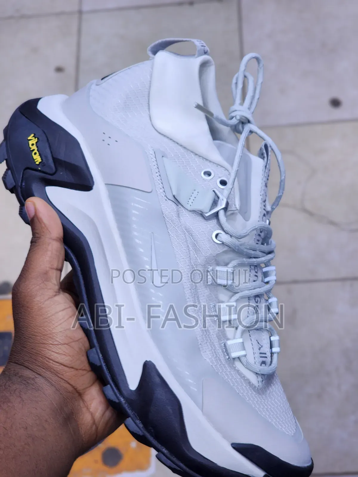 Nike ACG Mountain Fly Low Sneakers Durabile