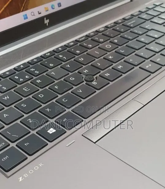 New Laptop HP ZBook 15 16GB Intel Core i7 SSD 512GB