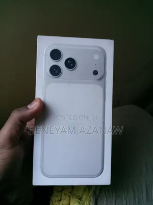 New Apple iPhone 17 Pro Max 256 GB Silver