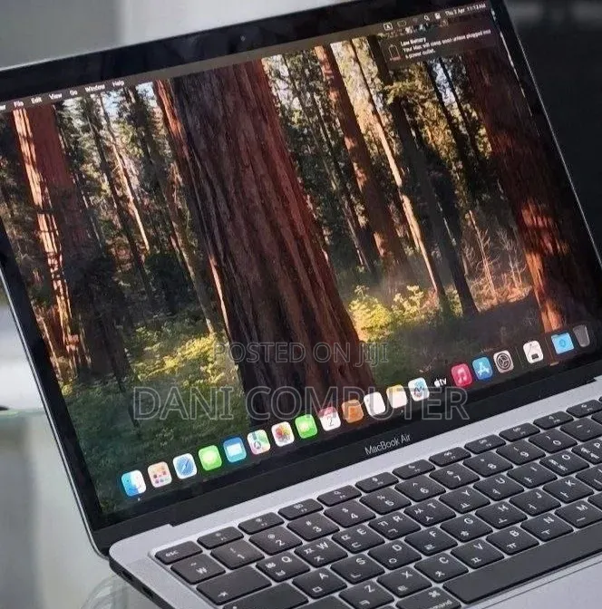 New Laptop Apple MacBook Air 2020 M1 8GB Intel Core i7 SSD 256GB