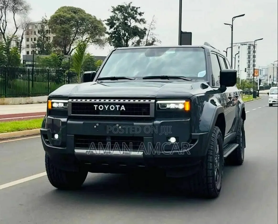 Toyota Land Cruiser Prado 2024 Black