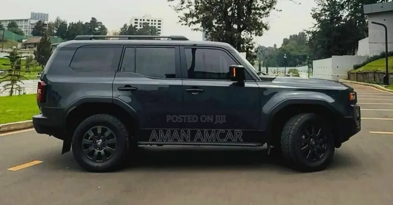 Toyota Land Cruiser Prado 2024 Black