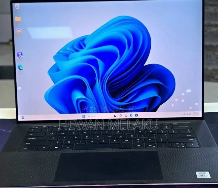 New Laptop Dell XPS 15 16GB Intel Core i7 SSD 512GB