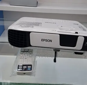 Brand New With Manual Epson Projector X41