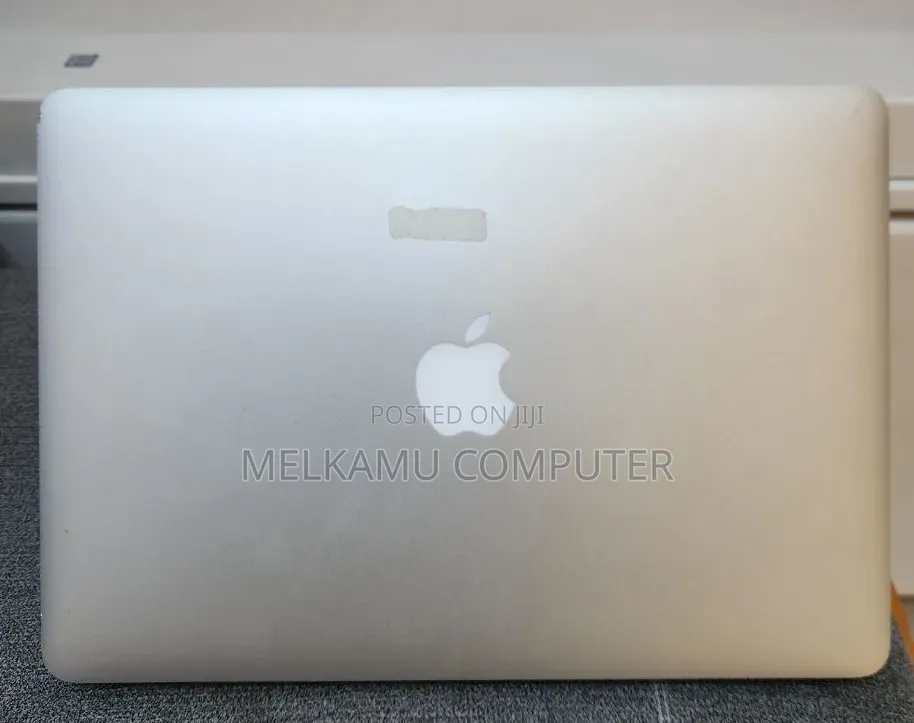 New Laptop Apple MacBook Air 2017 8GB Intel Core i5 SSD 256GB