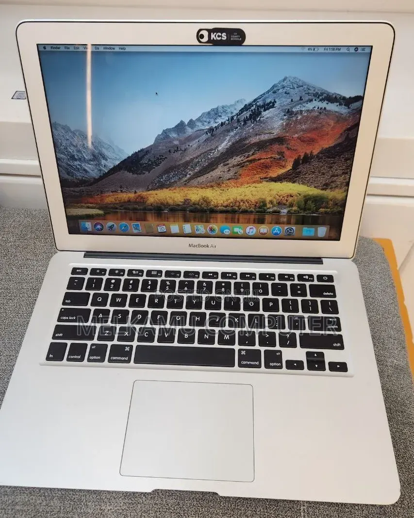 New Laptop Apple MacBook Air 2017 8GB Intel Core i5 SSD 256GB