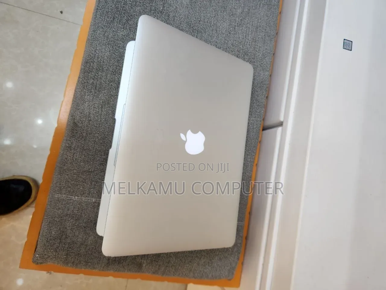 New Laptop Apple MacBook Air 2017 8GB Intel Core i5 SSD 256GB