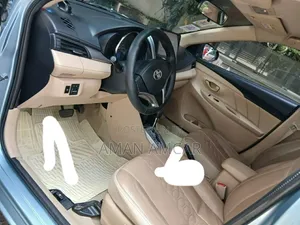 Toyota Yaris 2014 Blue
