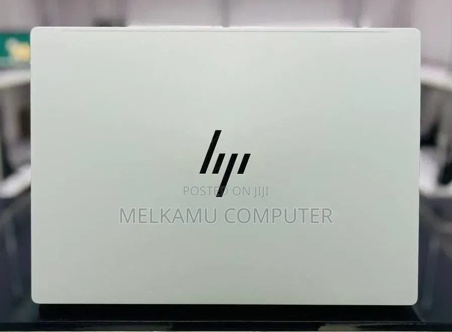 New Laptop HP OmniBook 7 16" 16GB Intel Core 7 SSD 512GB