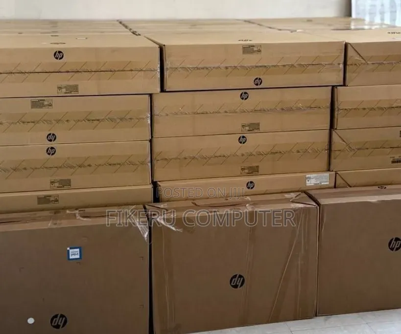 New HP 200 G4 22 All-in-One 16GB Intel Core i7 SSD 512GB
