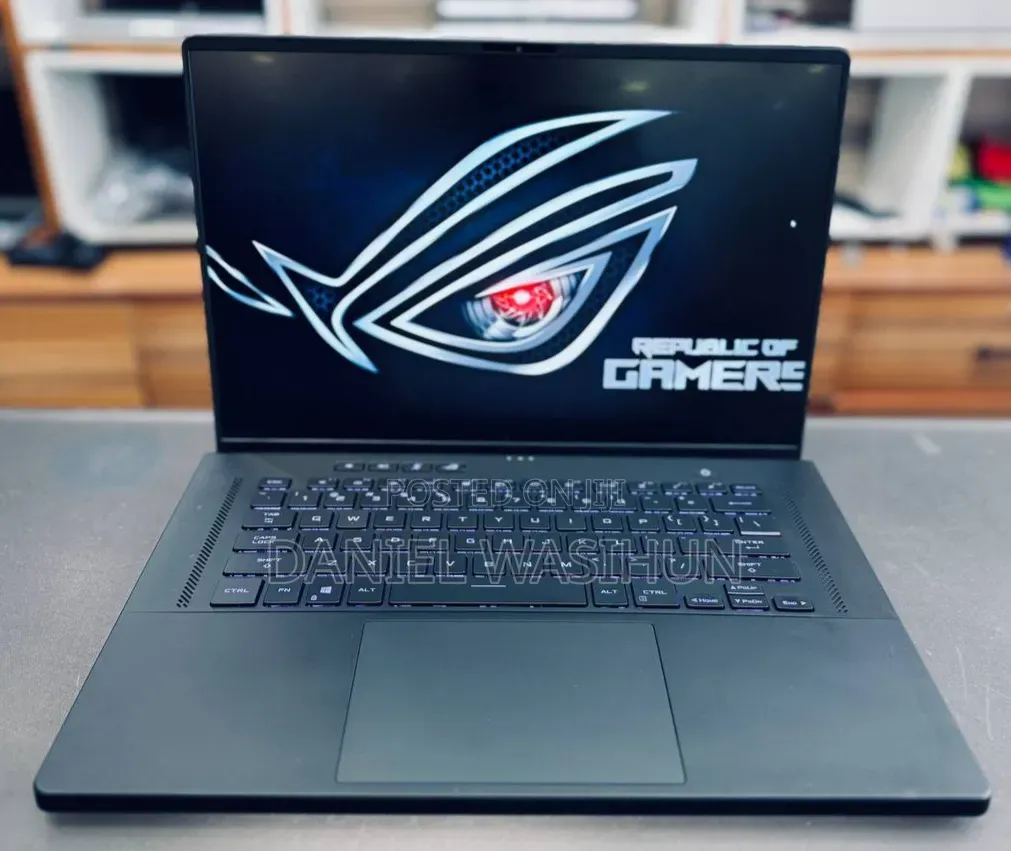 New Laptop Asus ROG Zephyrus M16 16GB Intel Core i7 SSD 512GB