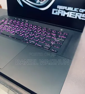 New Laptop Asus ROG Zephyrus M16 16GB Intel Core i7 SSD 512GB
