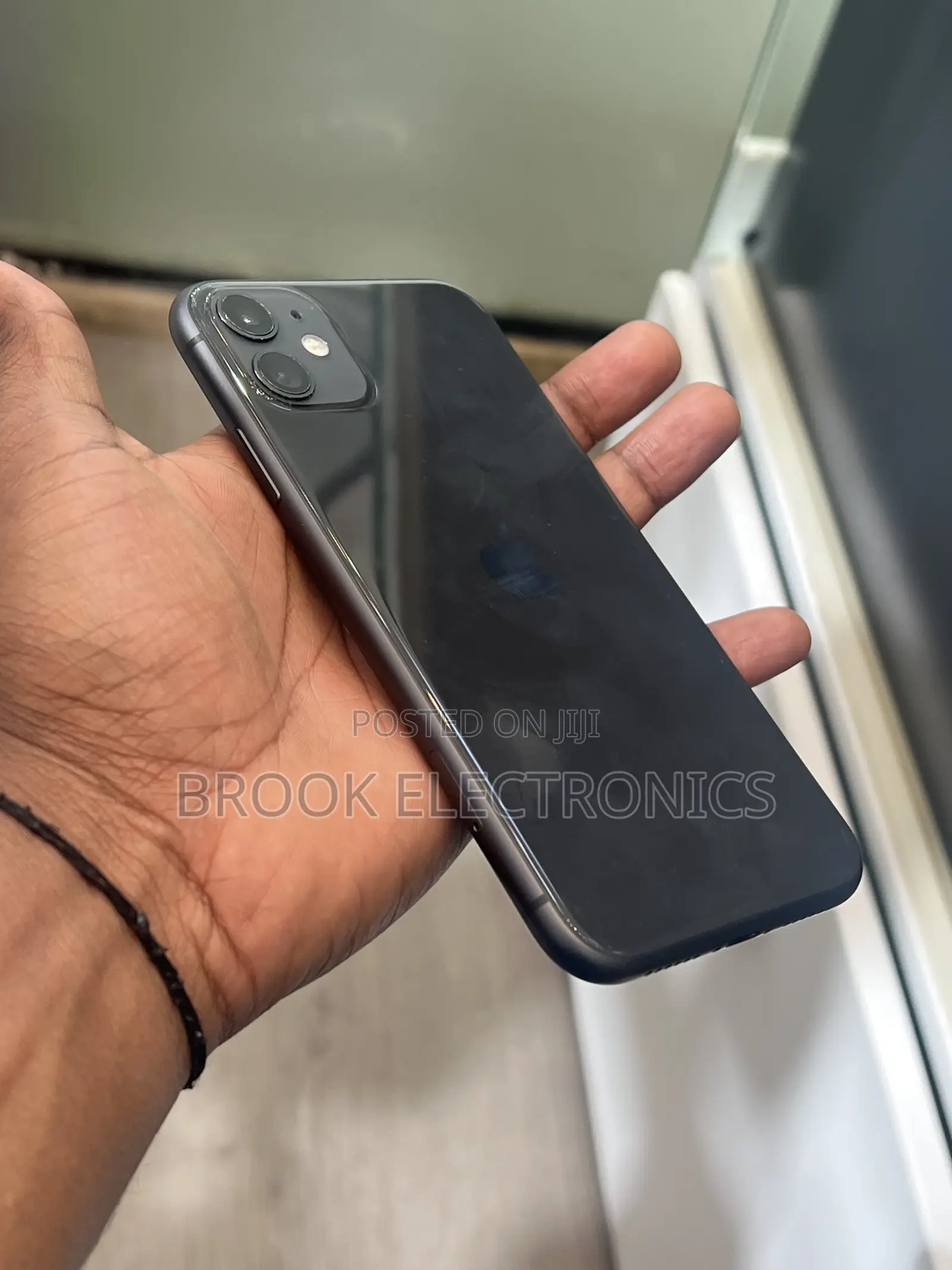 Apple iPhone 11 64 GB Black