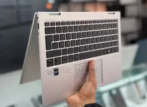New Laptop HP EliteBook 830 G9 16GB Intel Core i5 SSD 512GB