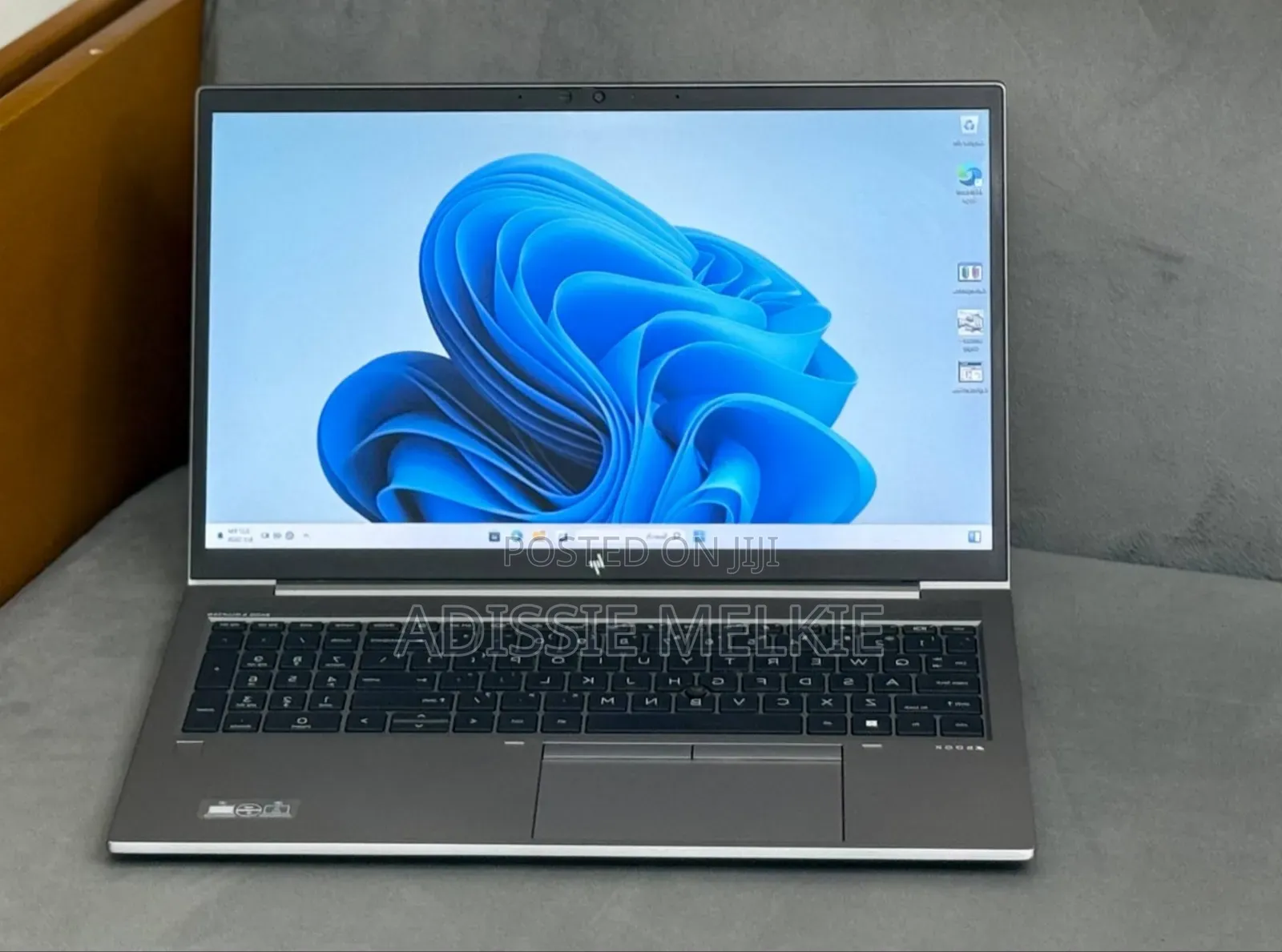 New Laptop HP ZBook Firefly G8 16GB Intel Core i7 SSD 512GB