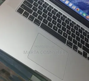 New Laptop Apple MacBook Pro 2015 8GB SSD 128GB