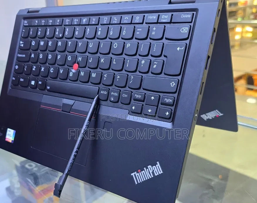 New Laptop Lenovo ThinkPad Yoga 16GB Intel Core i5 SSD 512GB