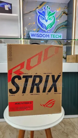 New Laptop Asus ROG Strix G17 32GB Intel Core Ultra 9 SSD 2T