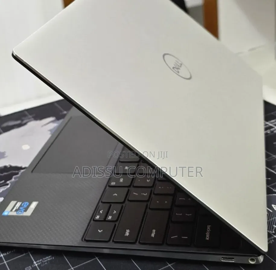 New Laptop Dell XPS 13 16GB Intel Core i7 SSD 512GB