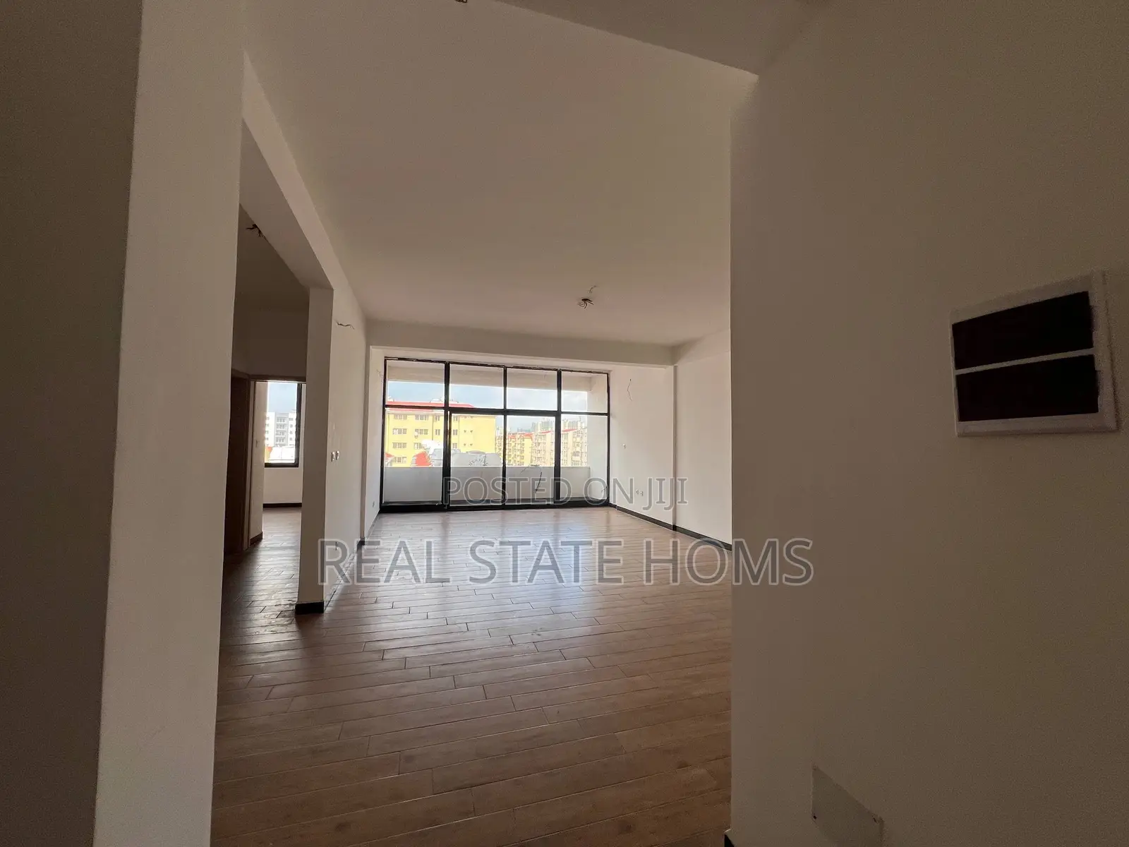 Furnished 5bdrm Apartment in Gh, Yeka for sale