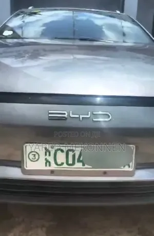 BYD E2 43 kWh 94 hp FWD 2025 Silver