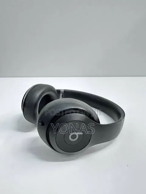 Beats Studio Pro – Premium Sound!