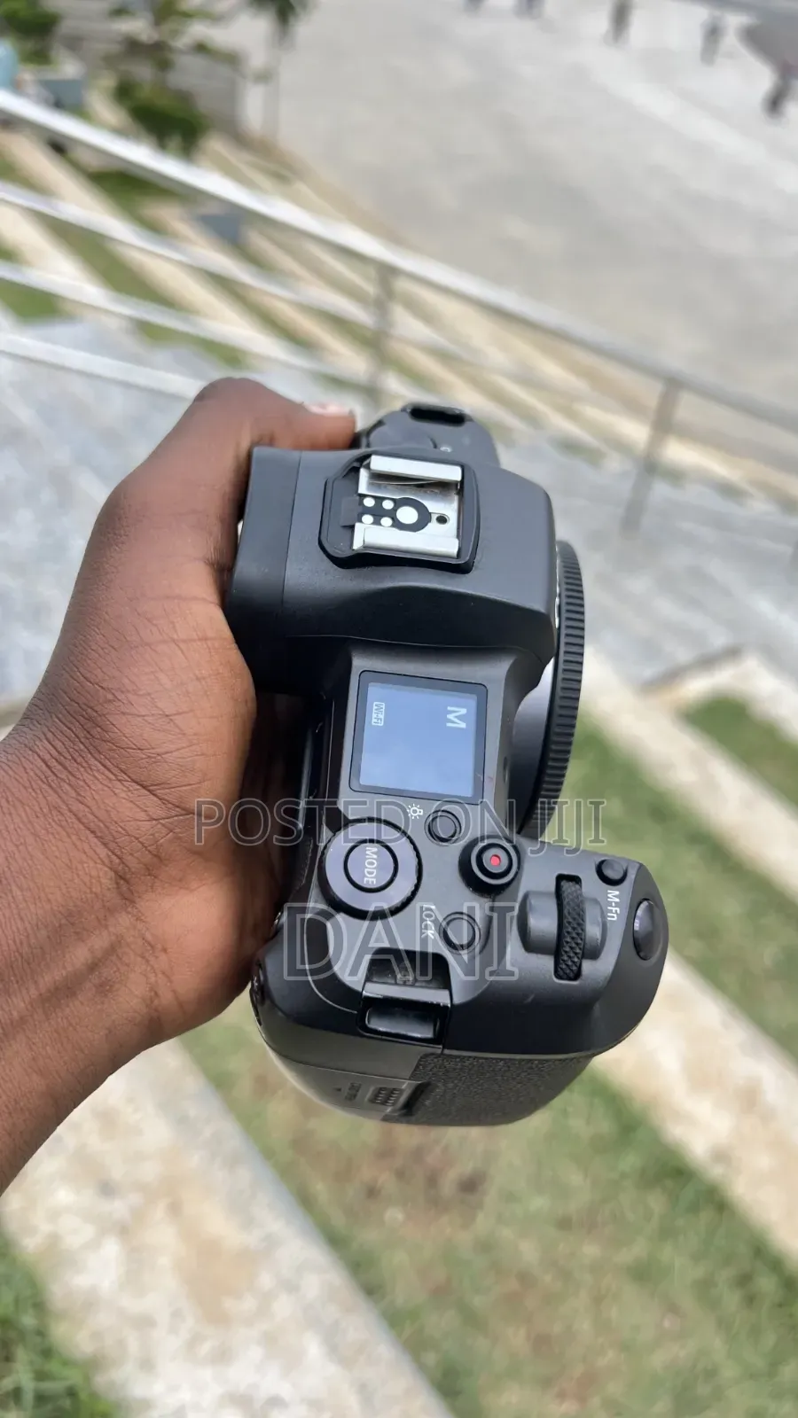 Canon R Camera Body