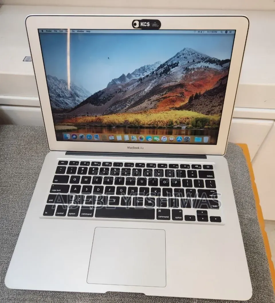 New Laptop Apple MacBook Air 2017 8GB Intel Core i5 SSD 256GB
