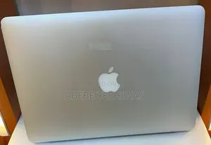 New Laptop Apple MacBook Air 2017 8GB Intel Core i5 SSD 256GB