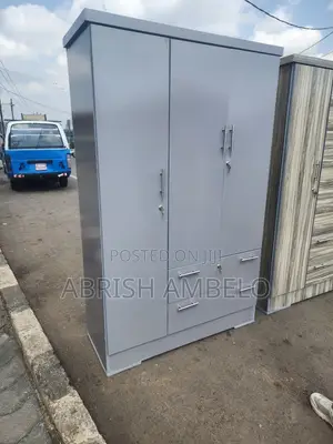 Quality Laminate Closet New