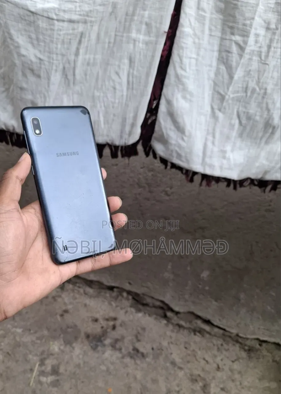 Samsung A10 32 GB